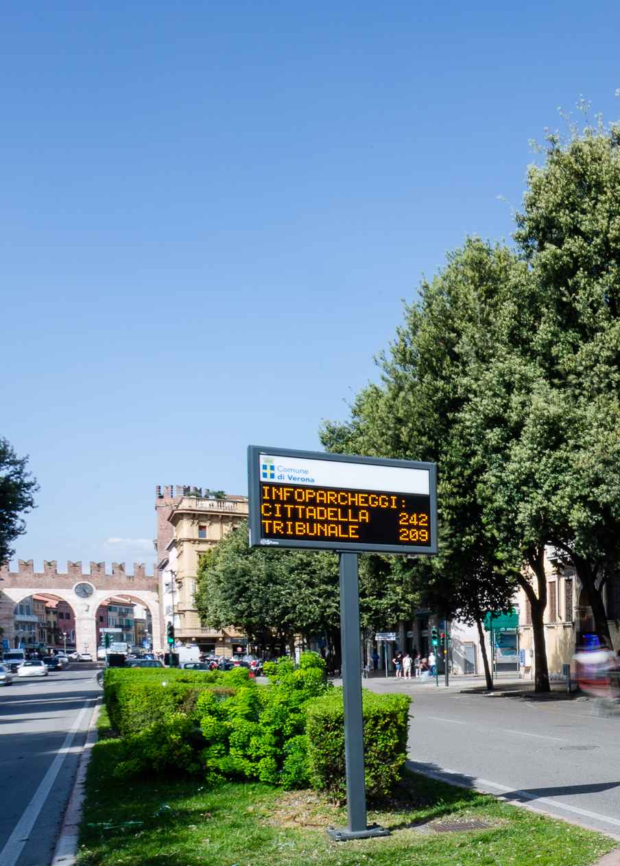 Narrow screen image